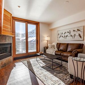 1 Bedroom Condominium Spa #205